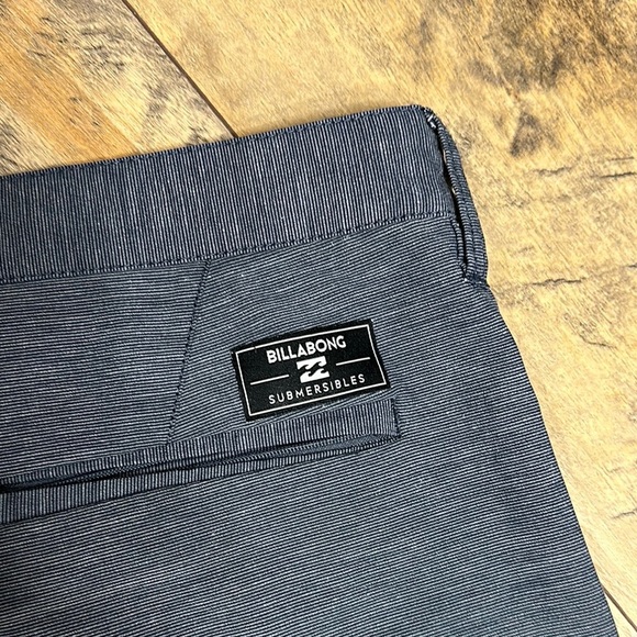 BILLABONG Men’s Crossfire Submersible 19” Hybrid Shorts, Size 38, EUC - Picture 6 of 8